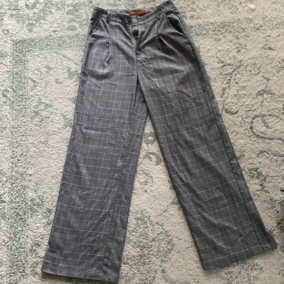 American Threads Gray Trousers (plaid pattern) Hi-Rise - Picture 2 of 4